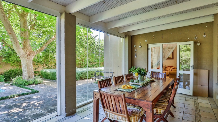 5 Bedroom Property for Sale in Constantia Western Cape
